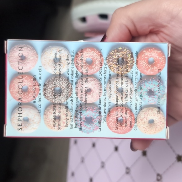 Sephora foodie false eyelashes - Picture 2 of 3